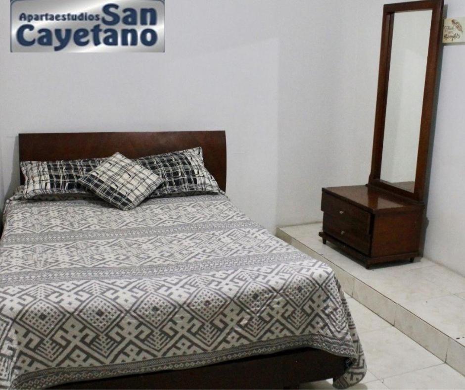 Apartaestudios San Cayetano Cali Exterior foto